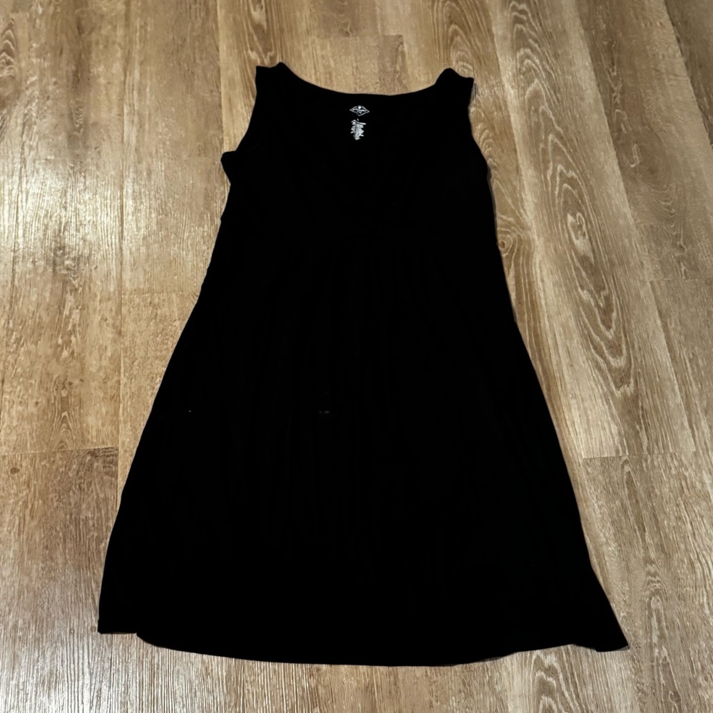St. John's Bay Black Sleeveless Midi Dress